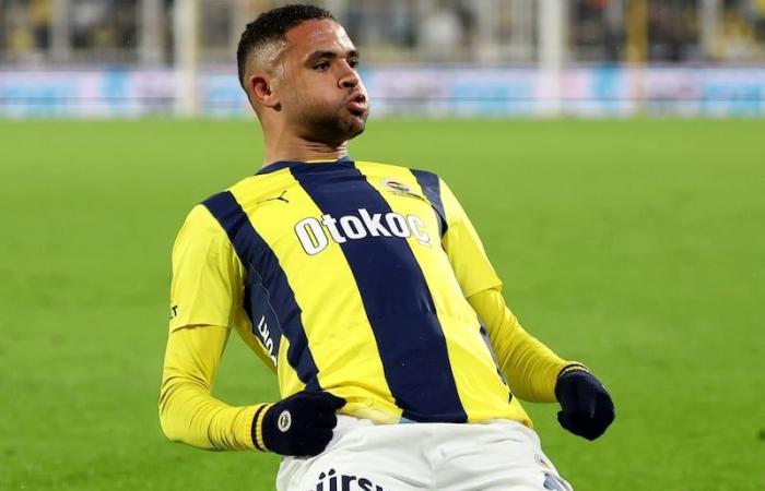 النصيري يُجنب فنربخشة التركي الخسارة